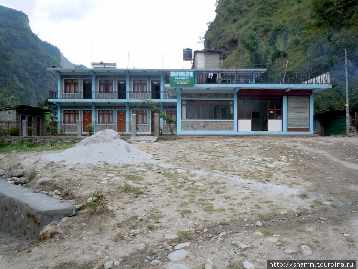 Гостиница на входе в Татопани Зона Дхавалагири, Непал