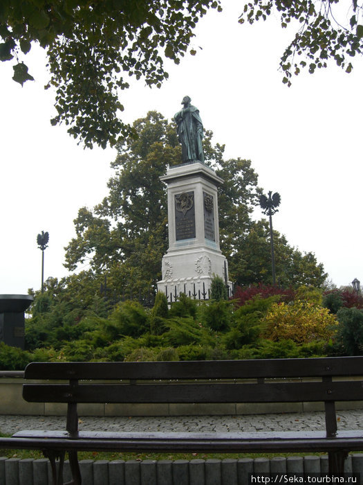 Памятник отцу Августину Кордецкому Ченстохова, Польша