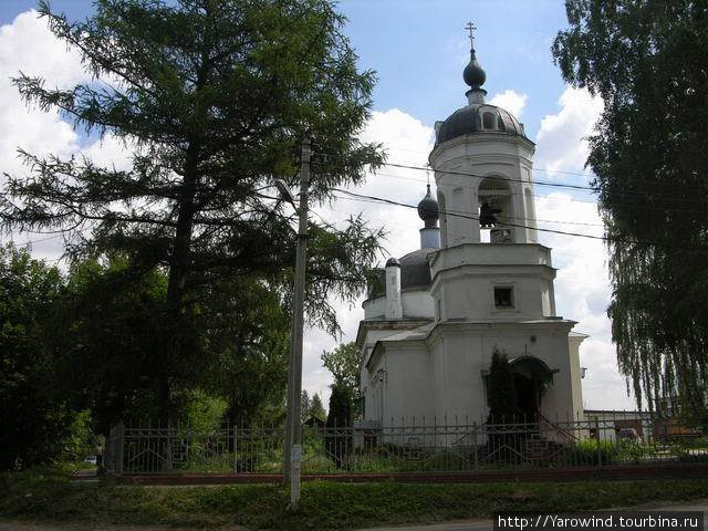 Церковь Живоначальной Троицы Щербинка, Россия