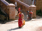 Паломницы после посещения храма Чангу Нараян
