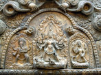 Бодхисатва Авалокитешвара на стене Патанского музея