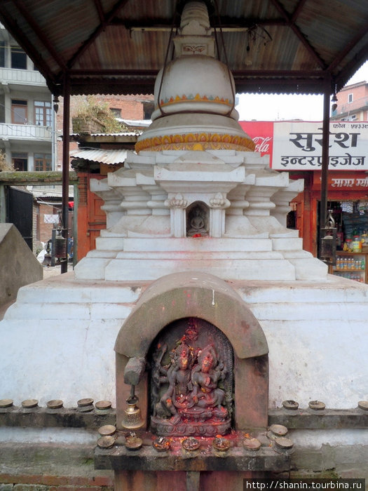 Белая ступа Патан (Лалитпур), Непал