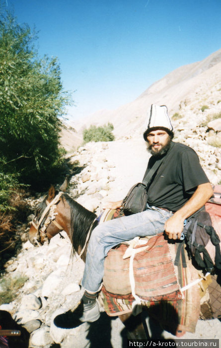 Транспортируемся на лошадях вниз
(платно) Khwahan, Афганистан
