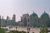 Голубая мечеть — в центре Мазари-Шарифа