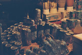 Греховные товары : ночью
продают в центре Мазари-Шарифа
российское пиво Балтика
(правда, безалкогольное)