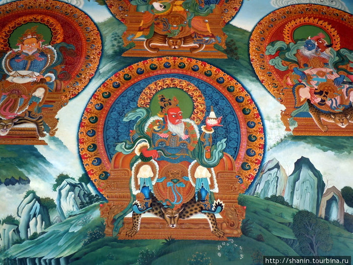 Фреска на стене храма Лумбини, Непал