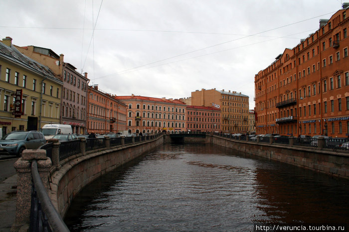 как бы в нерешимости отправился к К-ну мосту…(«Преступление и наказание») Санкт-Петербург, Россия