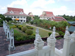 На территории тайского монастыря