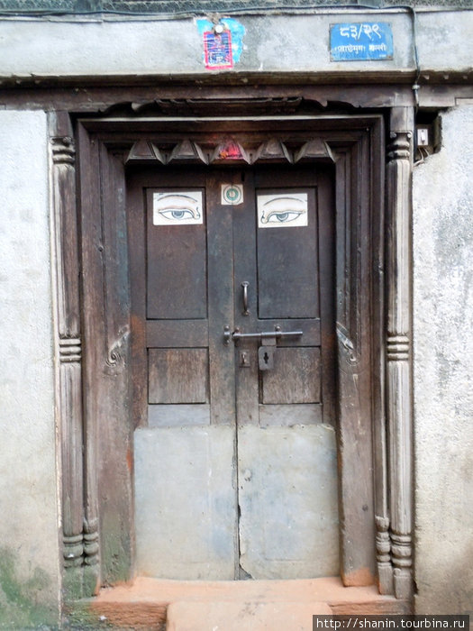 Дверь Катманду, Непал