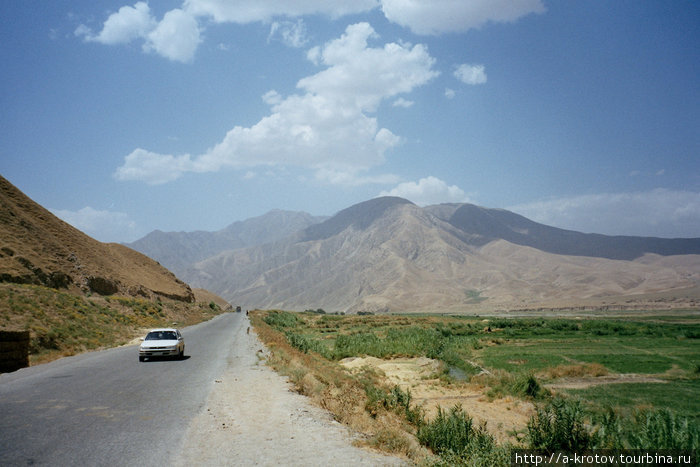 Перевал Саланг и ниже, сразу после войны (2002)
