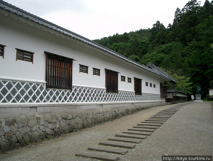 Музей воспроизводит дом, реально существовавший на этом месте Айзувакамацу, Япония