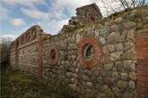 Руины хозпостроек усадьбы Врангеля в п.Торосово