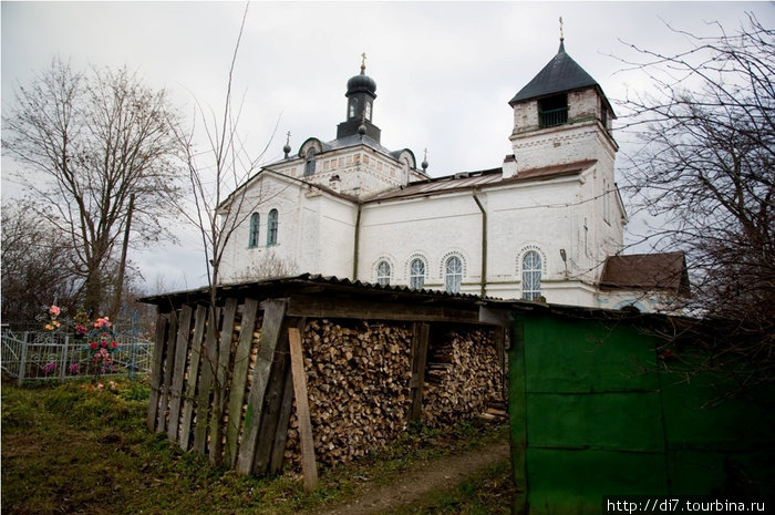 Церковь в дер.Клюкошицы Луга, Россия