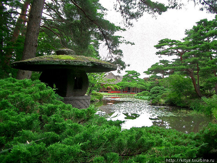 В саду Оякуэн Айзувакамацу, Япония