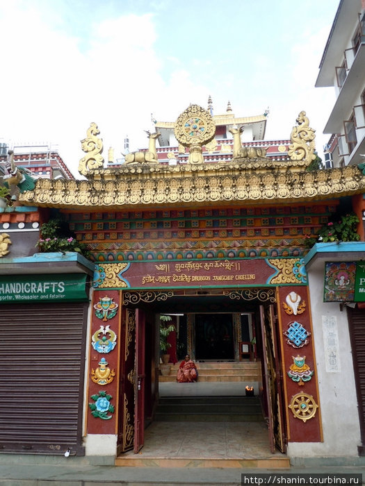 Вход в храм у пагоды Катманду, Непал