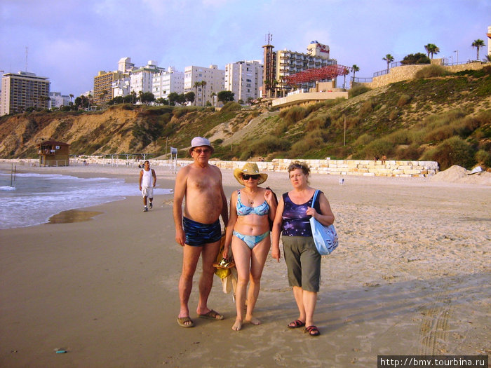 Мы на пляже в Нетании. Тель-Авив, Израиль