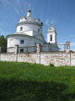 Церковь Казанской иконы Божией матери.С 1972 года здание храма было передано в ведение музея и после реставрации стало использоваться как выставочный зал.