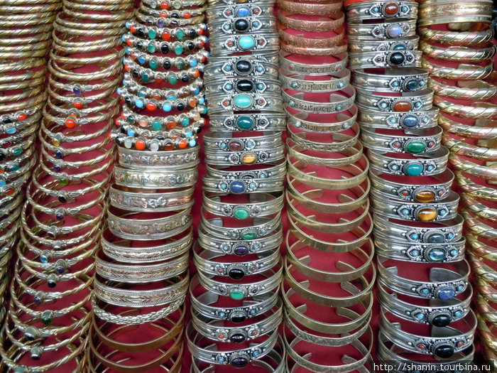 Ожерелья Катманду, Непал