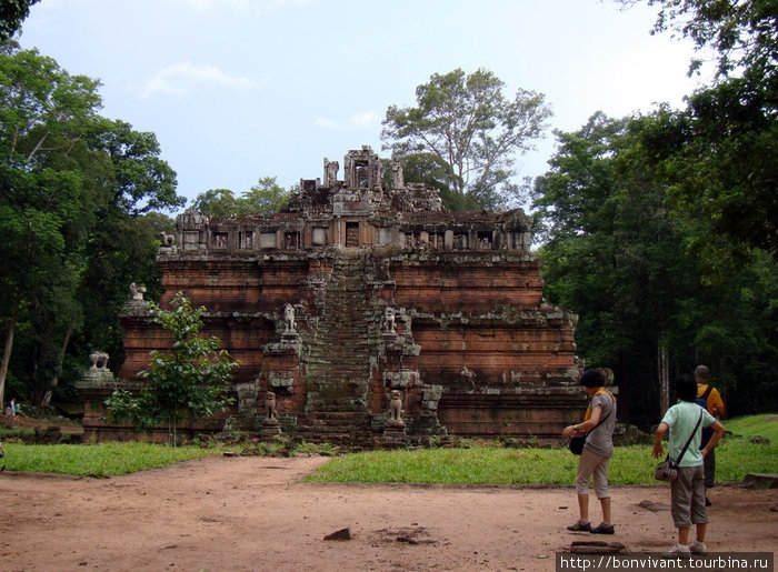 Чем не пирамида индейцев Перу Ангкор (столица государства кхмеров), Камбоджа