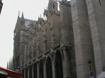 Знаменитый собор Парижской богоматери — Нотр Дам де Пари на острове Сите. Именно с него и начинался Париж
