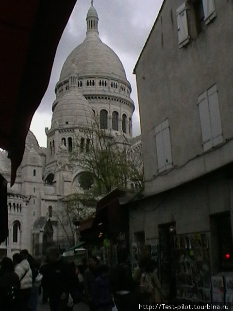 Самое величественное сооружение Монмартра это Базилика Секре Кер Париж, Франция