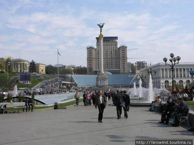 Площадь Независимости (Майдан Незалежности) Киев, Украина