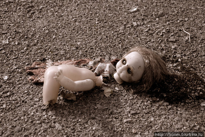 Самое тяжелое зрелище в Припяти — это куклы. Припять, Украина