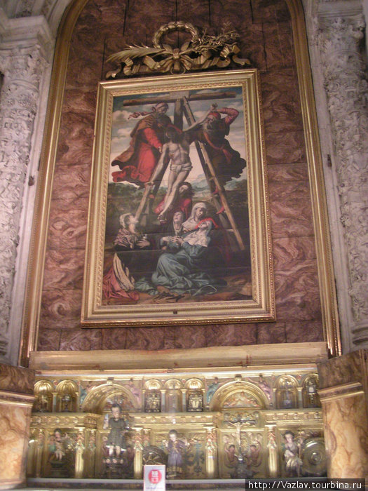 Снятие с креста Севилья, Испания