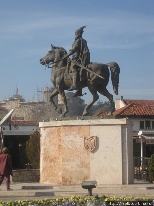 Памятник Скандербегу
