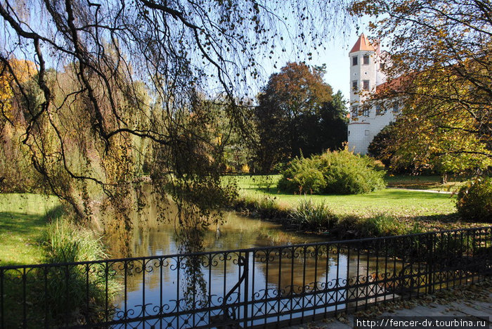 Золотая осень в замковом парке Телч Телч, Чехия