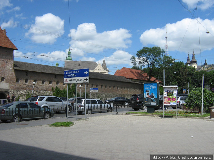 Прогулки по Львову Львов, Украина Прогулки по Львову Львов, Украина