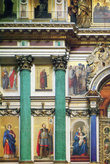 Главный иконостас. В нижнем ряду справа налево от царских врат иконопись Тимофея Неффа Богородица с младенцем, Святой Александр Невский, Святая Екатерина