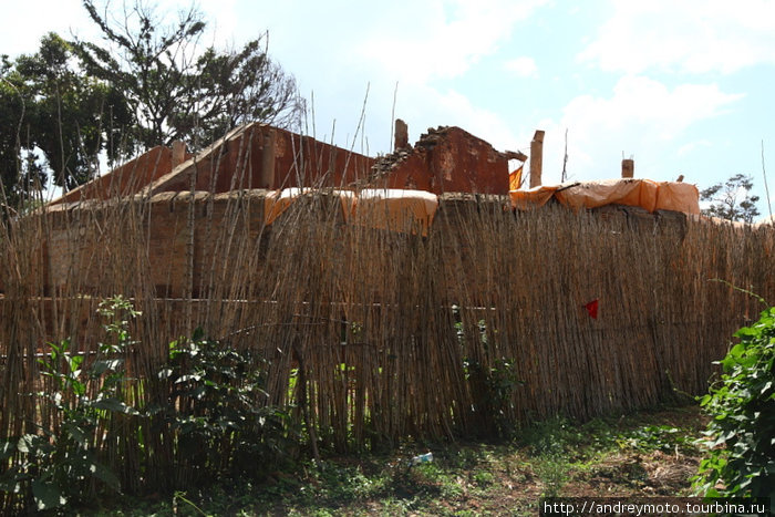 Захоронение королей в Касуби Кампала, Уганда