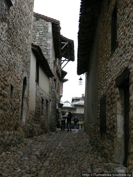 Перуж - еще один средневековый городок Перуж, Франция