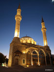 Мечеть рядом с верхней станцией фуникулера
