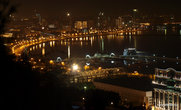 Панорама вечернего Баку