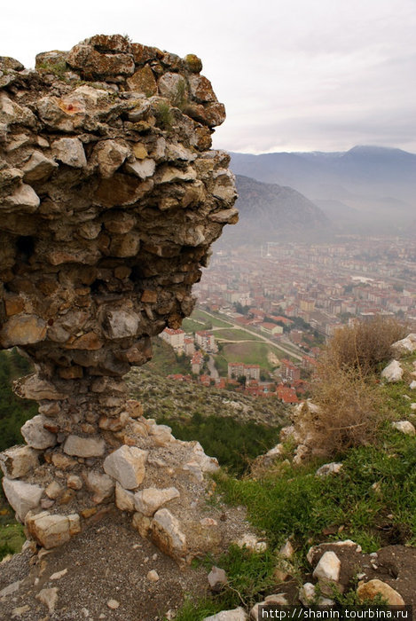 Руины крепостной стены Амасья, Турция