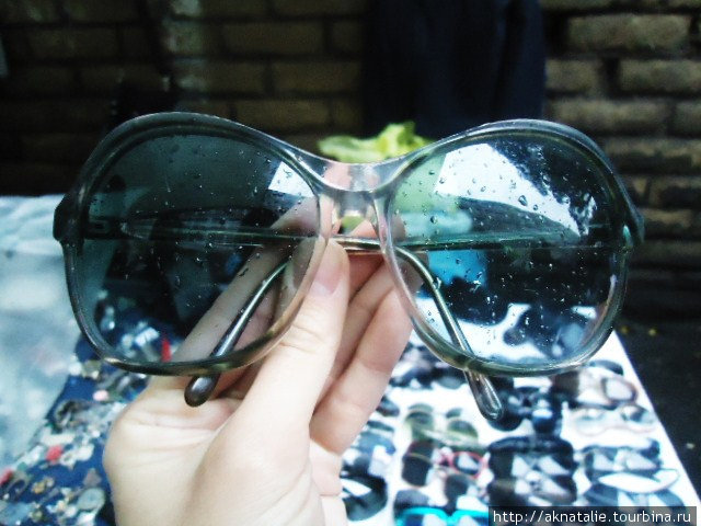 Блошиный рынок в Риме Porta Portese Рим, Италия Блошиный рынок в Риме Porta Portese Рим, Италия