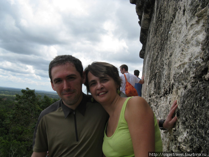 Фото на память. Это была наша первая совместная поездка.... Тикаль Национальный Парк, Гватемала