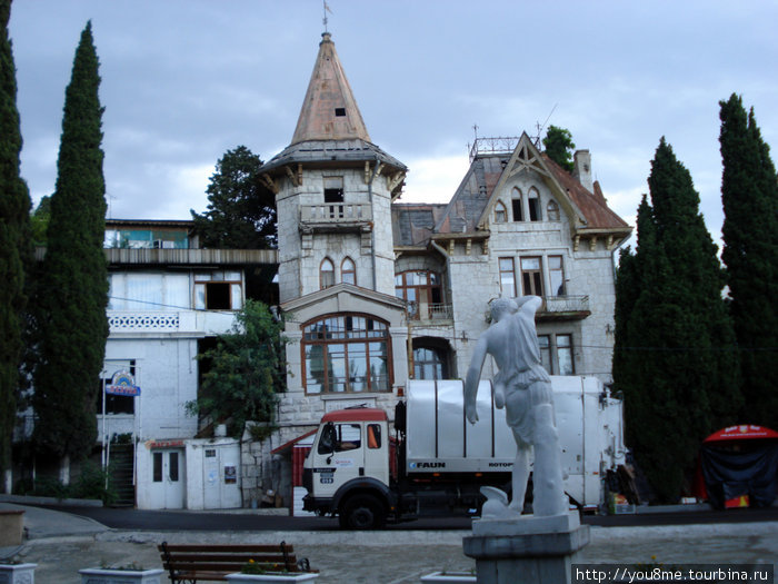 дом с башенками Симеиз, Россия