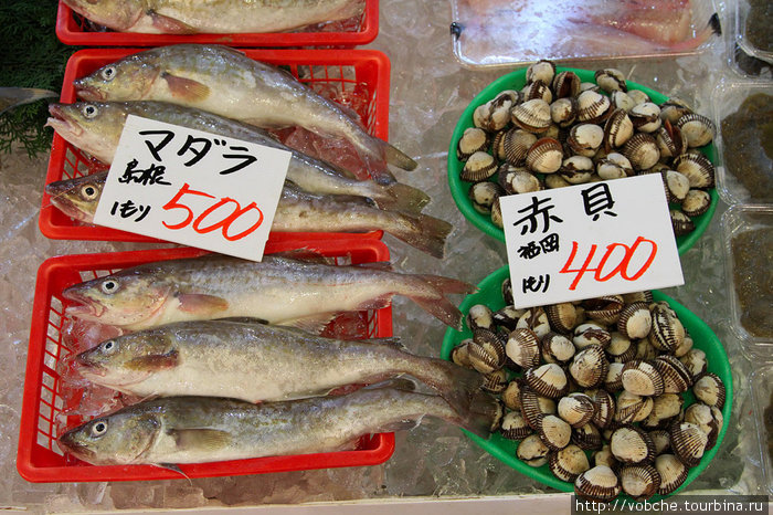 Рыбный рынок в Японии Сакайминато, Япония