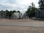 Ева —  один из старейших петергофских фонтанов в западной части Нижнего парка
