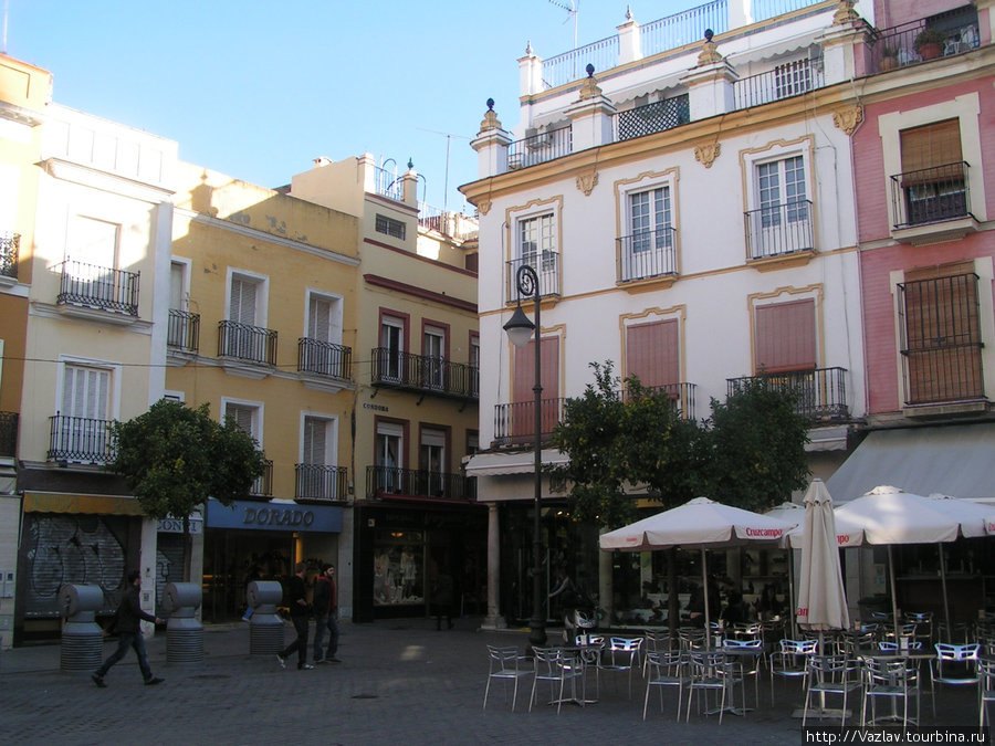 Уличное кафе Севилья, Испания