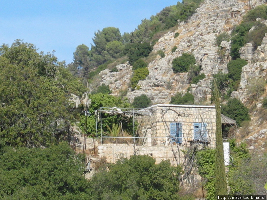 единственнный дом на всю округу Нахаль-Амуд Природный Парк, Израиль