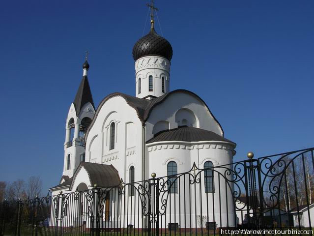 Храмы поселка Толстопальцево Москва, Россия