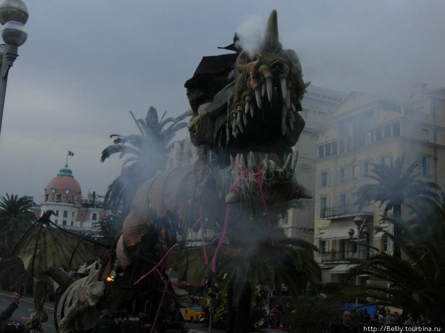 Битва цветов Ницца, Франция Битва цветов Ницца, Франция