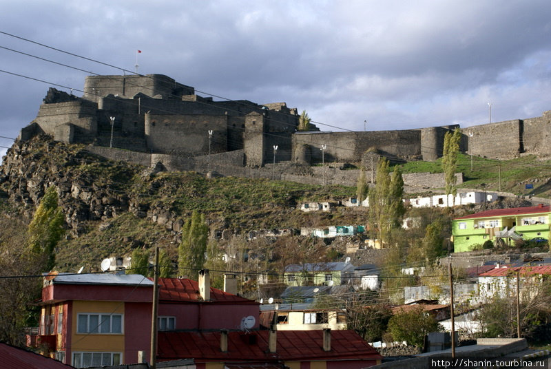 Вид на крепость из Карса Карс, Турция