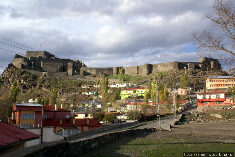 Крепость на окраине Карса Карс, Турция