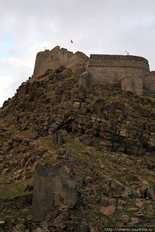 Крепость Карс на скале Карс, Турция