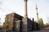 Бывшая русская церковь перестроена в мечеть — всего лишь добавили два минарета